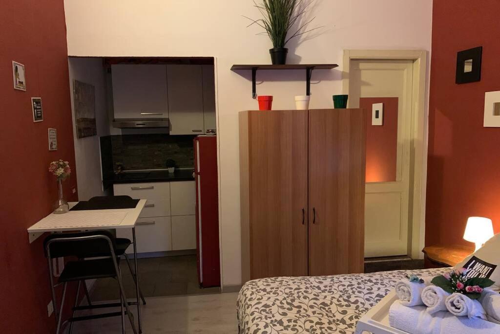 "Little Sicilian Home"-Room With A Private Bathroom & Kitchen -Fridge - And Shared A Beautiful Terrace On Hostel Taormina Center エクステリア 写真