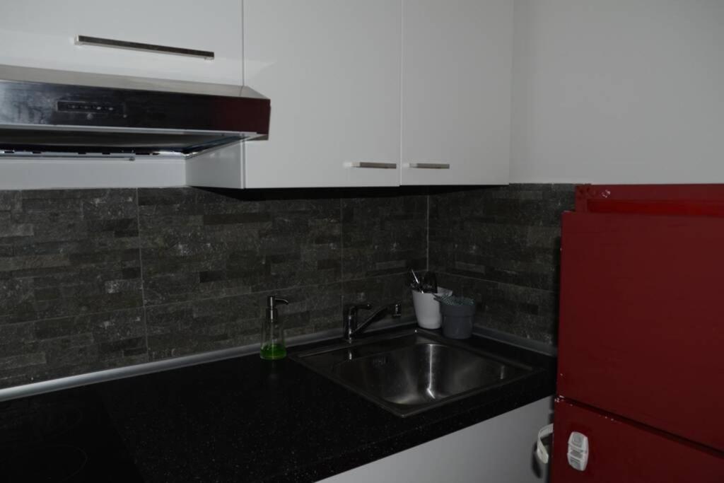 "Little Sicilian Home"-Room With A Private Bathroom & Kitchen -Fridge - And Shared A Beautiful Terrace On Hostel Taormina Center エクステリア 写真